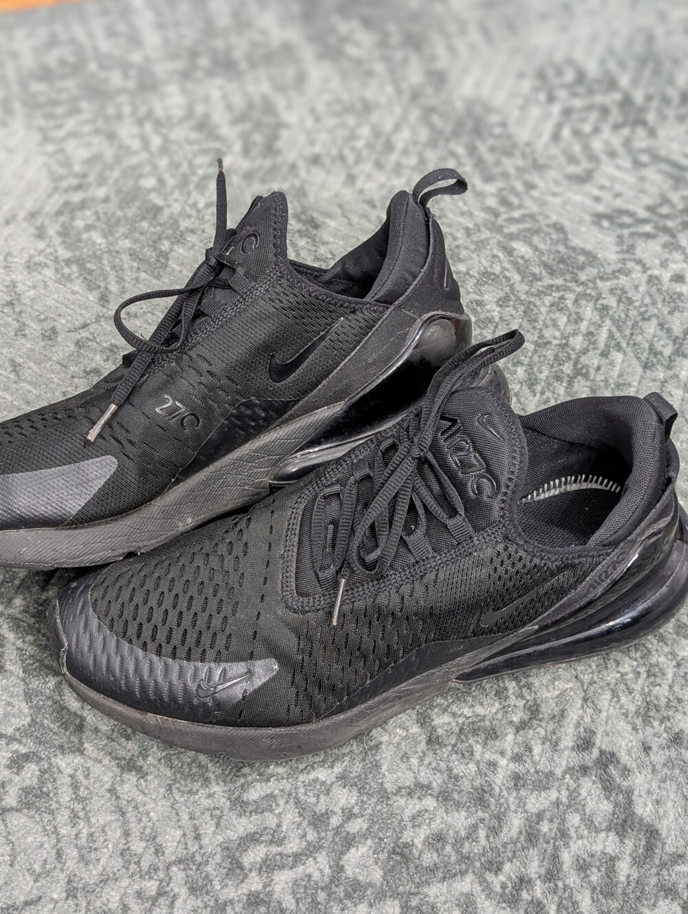 Nike Air Max 270 Low Triple Black Men's Size 12 Athletic Shoes